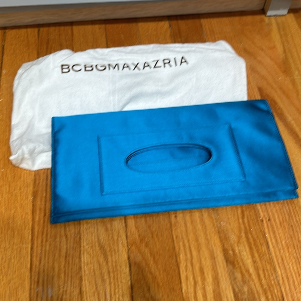 BCBG satin foldable turquoise blue clutch - Picture 3 of 6